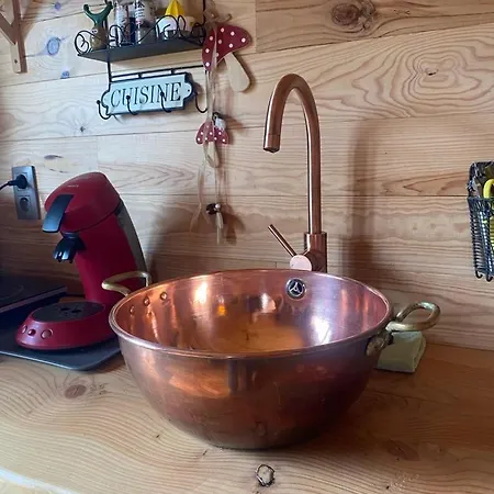 Au Paradou Du Bucheron Adults Only Lessive